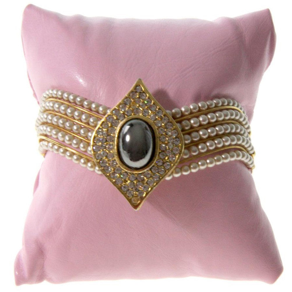 Coussin montre et bracelet en simili cuir 8 x 8 cm