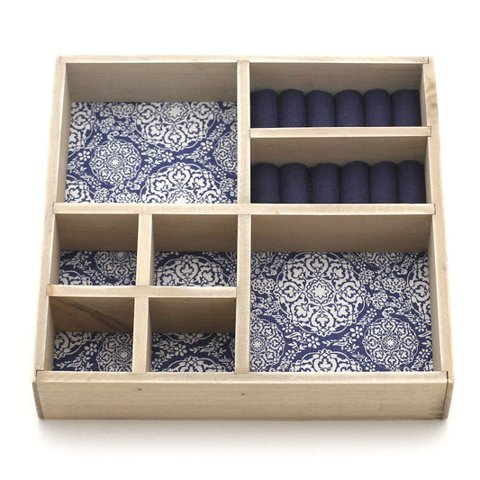 Plateau bijoux et bagues en bois et tissu 8 compartiments