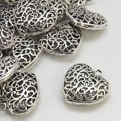 Grande breloque coeur style tibétain