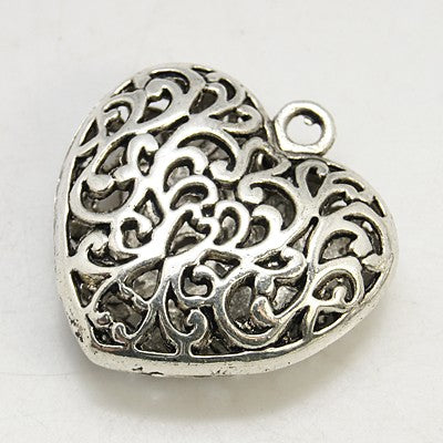 Grande breloque coeur style tibétain