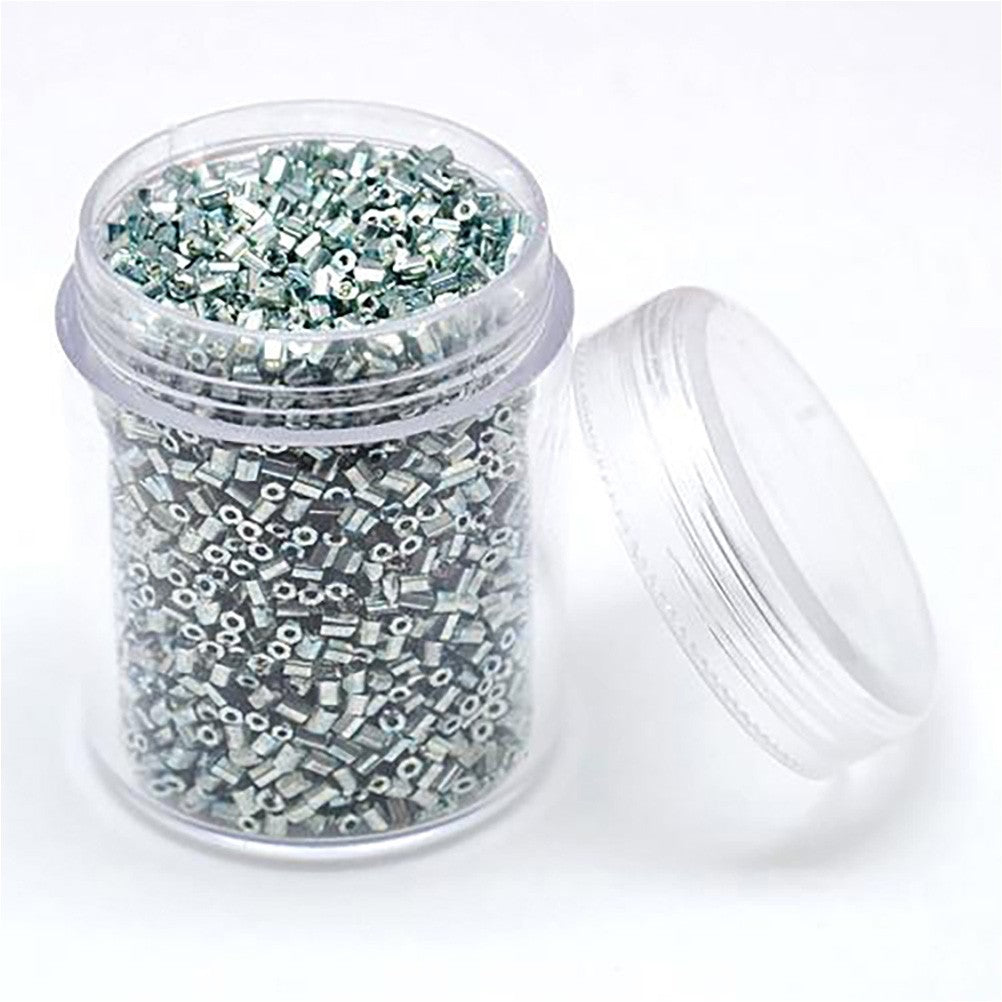 Perles de rocaille irisées tubes à facettes 1.8 à 2.3 mm (3000 pièces)