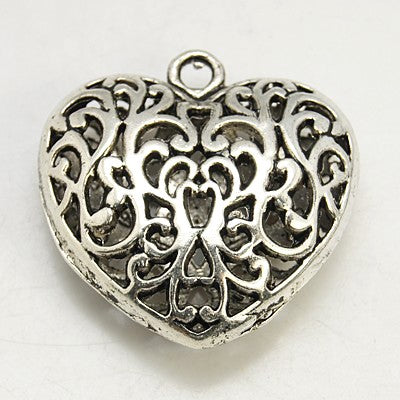 Grande breloque coeur style tibétain