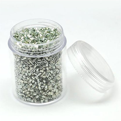 Perles de rocaille irisées tubes à facettes 1.8 à 2.3 mm (3000 pièces)